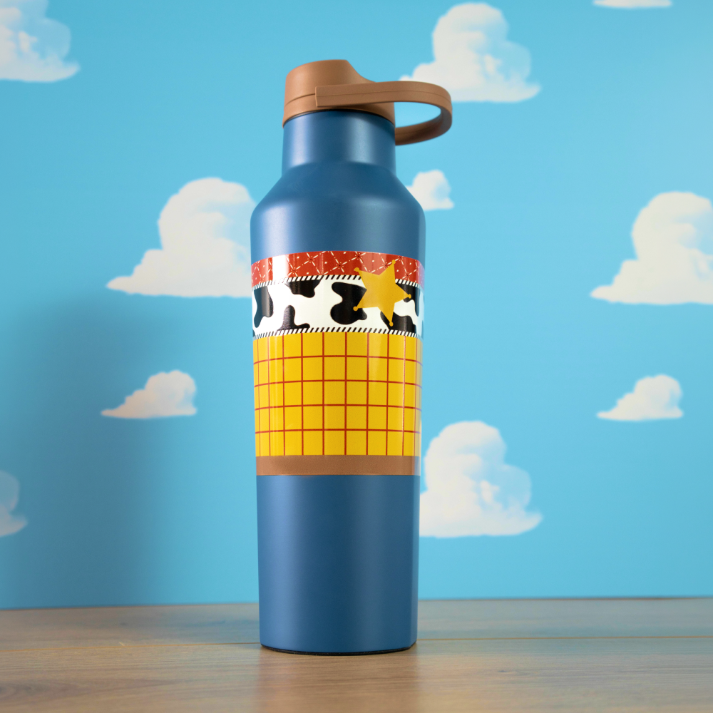 toy-story-sport-canteen-s5 50f41b5cb358--PDP-WOODY.png