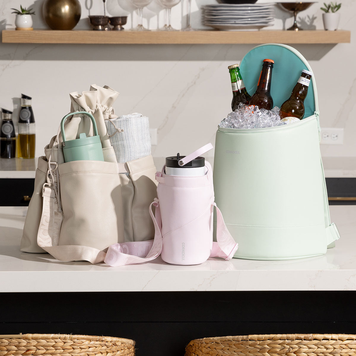 beverage-bucket-bag-p1 6c4793ad3b8e--group-lifestyle1.jpg