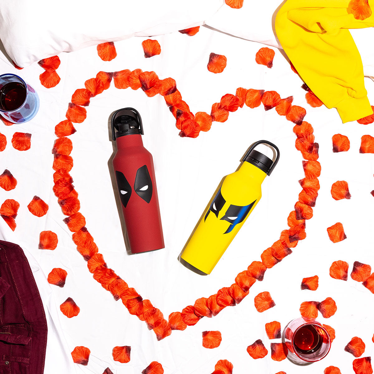 deadpool-and-wolverine-drinkware-b5 a7afce7e71cf--DeadpoolWolverine-PDPLifestyle2.jpg